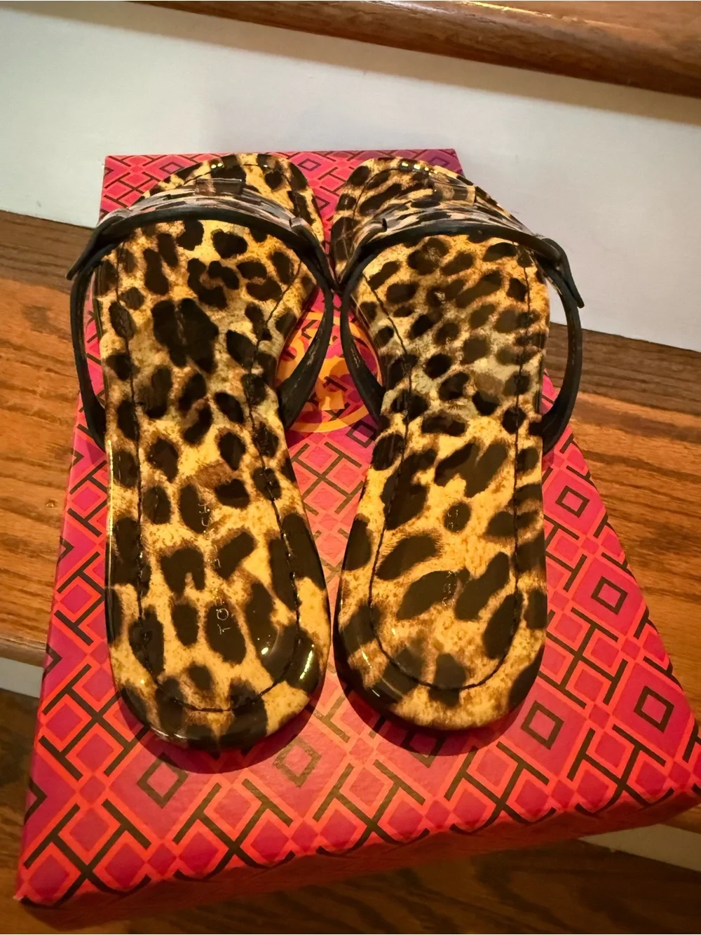 NIB Tory Burch Leopard Print Patent Miller Sandals Brown & Black Size 8